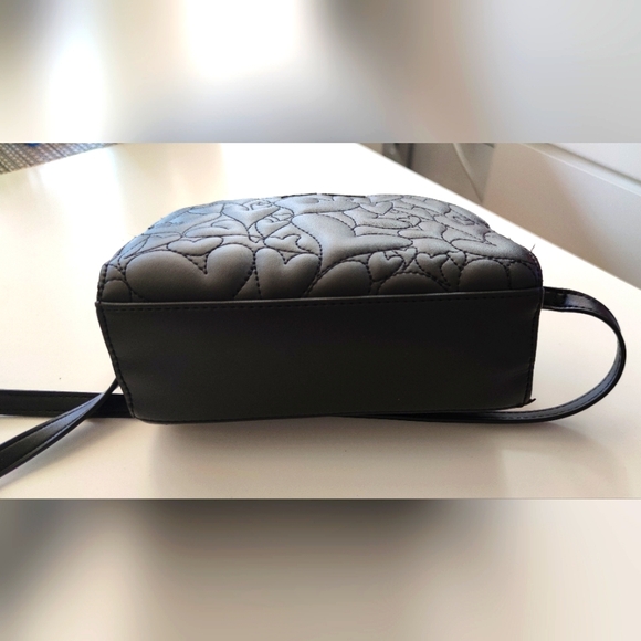 Betsey Johnson Heart Quilted Crossbody - Picture 4 of 9